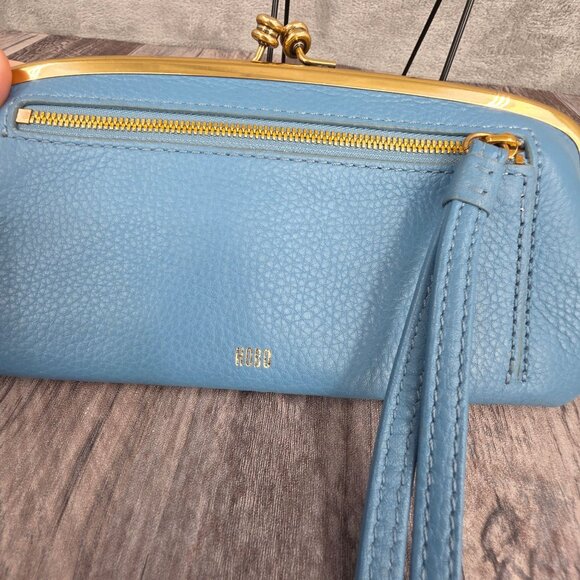 HOBO Cora Large Frame Wallet Clutch Wristlet Dusty Blue Leather Botanical Print - Picture 4 of 14